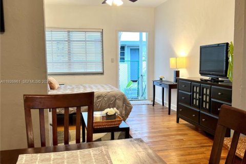 Apartamento en alquiler en Miami Beach, Florida, 39.95 m2 № 1985935 - foto 7