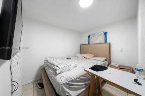 Casa en venta en Miami, Florida, 3 dormitorios, 86.58 m2 № 1953920 - foto 9