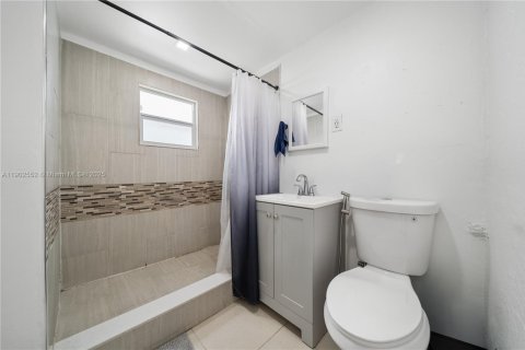 Casa en venta en Miami, Florida, 3 dormitorios, 86.58 m2 № 1953920 - foto 16