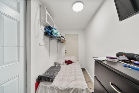Casa en venta en Miami, Florida, 3 dormitorios, 86.58 m2 № 1953920 - foto 2