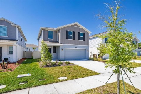 Villa ou maison à louer à Kissimmee, Floride: 4 chambres, 174.66 m2 № 2378331 - photo 2