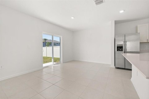 Villa ou maison à louer à Kissimmee, Floride: 4 chambres, 174.66 m2 № 2378331 - photo 8
