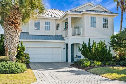 Casa en venta en Palm Coast, Florida, 6 dormitorios, 305.56 m2 № 1536098 - foto 1
