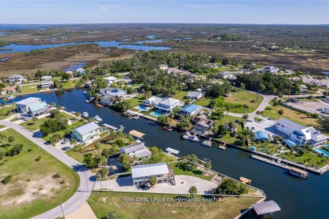 House in Hernando Beach, Florida 3 bedrooms, 98.1 sq.m. № 2388517 - photo 5