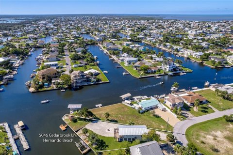 House in Hernando Beach, Florida 3 bedrooms, 98.1 sq.m. № 2388517 - photo 26