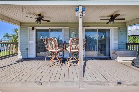House in Hernando Beach, Florida 3 bedrooms, 98.1 sq.m. № 2388517 - photo 17