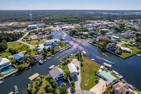 House in Hernando Beach, Florida 3 bedrooms, 98.1 sq.m. № 2388517 - photo 22