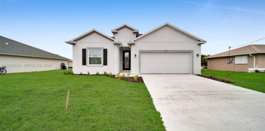 Дом в Кейп-Корал, Флорида 4 спальни № 2005780