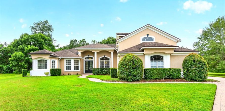 Villa ou maison à Winter Springs, Floride 5 chambres, 327.11 m2 № 2415540