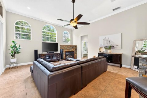 Villa ou maison à vendre à Winter Springs, Floride: 5 chambres, 327.11 m2 № 2415540 - photo 16