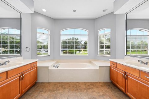 Villa ou maison à vendre à Winter Springs, Floride: 5 chambres, 327.11 m2 № 2415540 - photo 20