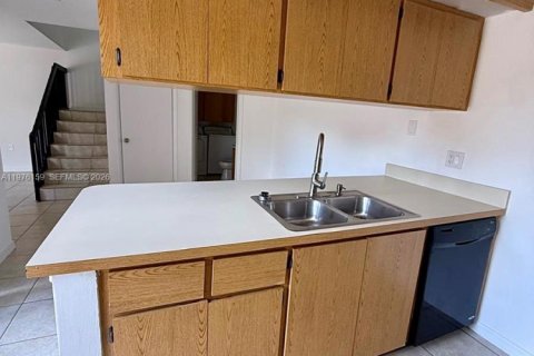 Townhouse in West Palm Beach, Florida 2 bedrooms, 119.66 sq.m. № 2040476 - photo 6