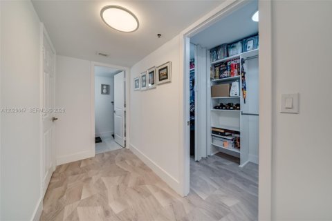 Copropriété à vendre à Hollywood, Floride: 2 chambres, 145.86 m2 № 2257900 - photo 18
