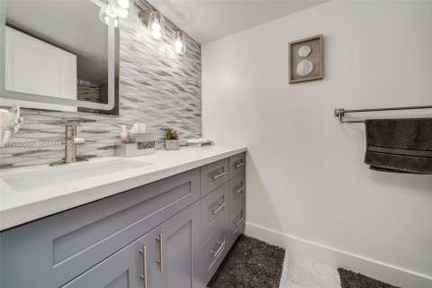 Copropriété à vendre à Hollywood, Floride: 2 chambres, 145.86 m2 № 2257900 - photo 20