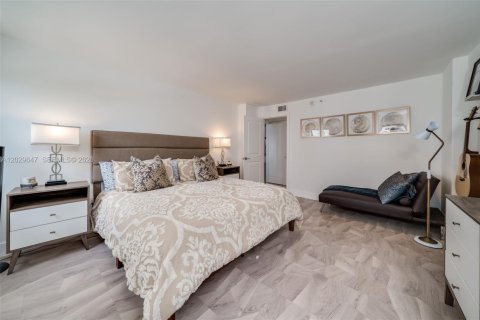 Copropriété à vendre à Hollywood, Floride: 2 chambres, 145.86 m2 № 2257900 - photo 17