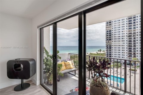 Copropriété à vendre à Hollywood, Floride: 2 chambres, 145.86 m2 № 2257900 - photo 10