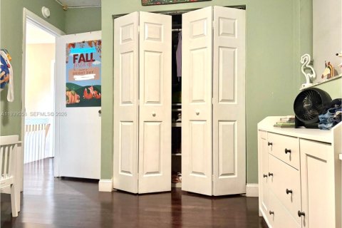 Touwnhouse à louer à Miami, Floride: 3 chambres, 136.01 m2 № 1999359 - photo 19