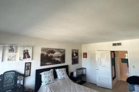 Copropriété à louer à Miami Beach, Floride: 1 chambre, 77.76 m2 № 1938727 - photo 5