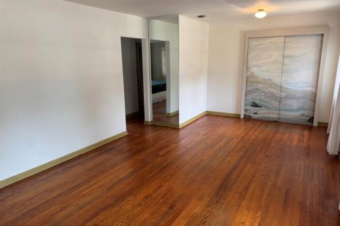 Villa ou maison à louer à West Palm Beach, Floride: 2 chambres, 210.52 m2 № 2181526 - photo 6