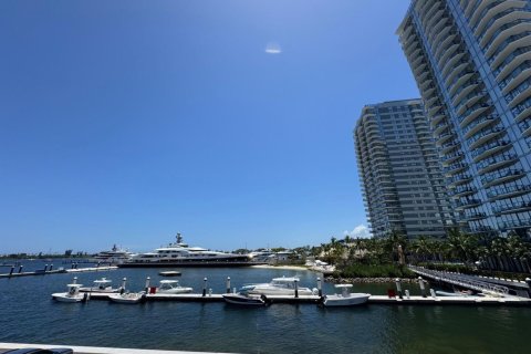 Villa ou maison à louer à West Palm Beach, Floride: 2 chambres, 210.52 m2 № 2181526 - photo 23
