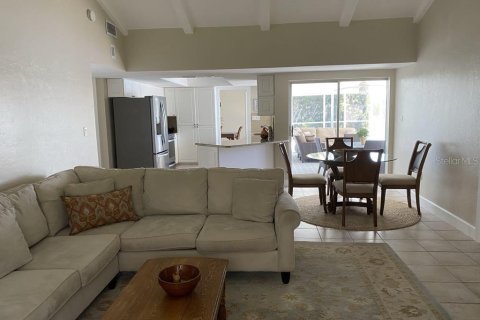 House in Punta Gorda, Florida 3 bedrooms, 171.03 sq.m. № 1826398 - photo 13