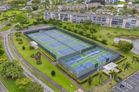 Copropriété à vendre à Boca Raton, Floride: 2 chambres, 78.04 m2 № 2064660 - photo 12