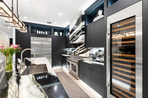 Купить виллу или дом в Стьюарт, Флорида 3 комнаты, 237.46м2, № 2391811 - фото 16