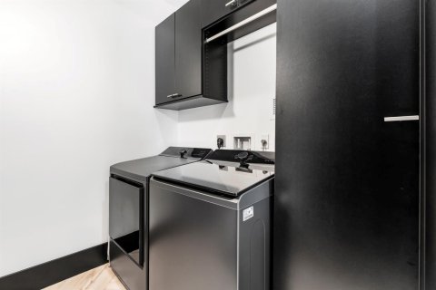 Купить виллу или дом в Стьюарт, Флорида 3 комнаты, 237.46м2, № 2391811 - фото 21