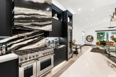 Купить виллу или дом в Стьюарт, Флорида 3 комнаты, 237.46м2, № 2391811 - фото 18