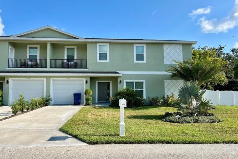 Commercial property in Port Richey, Florida 4 bedrooms, 288.37 sq.m. № 1876638 - photo 30