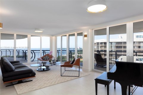 Condo in Miami, Florida, 3 bedrooms  № 1715550 - photo 10