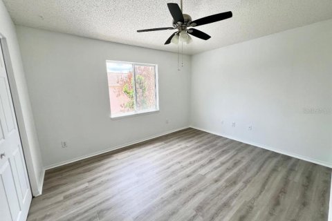 House in Wesley Chapel, Florida 5 bedrooms, 261.24 sq.m. № 2094816 - photo 24