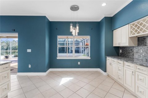 House in Wesley Chapel, Florida 5 bedrooms, 261.24 sq.m. № 2094816 - photo 12