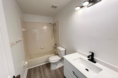 House in Wesley Chapel, Florida 5 bedrooms, 261.24 sq.m. № 2094816 - photo 26