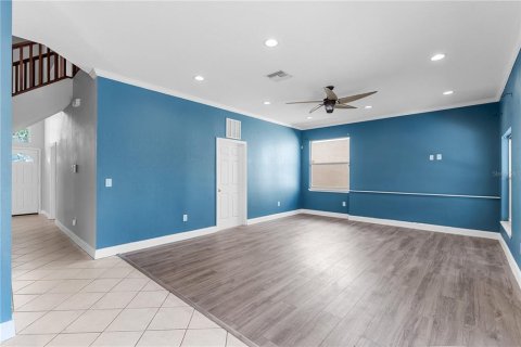 House in Wesley Chapel, Florida 5 bedrooms, 261.24 sq.m. № 2094816 - photo 13
