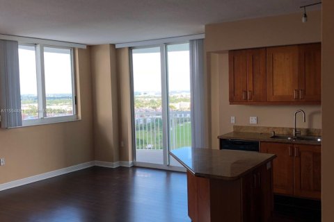 Copropriété à vendre à Hallandale Beach, Floride: 3 chambres, 137.59 m2 № 1867610 - photo 7