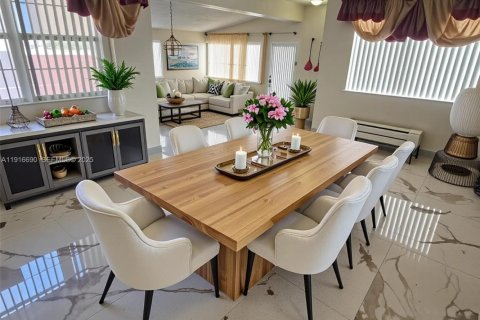 Villa ou maison à Pembroke Pines, Floride 2 chambres, 101.64 m2 № 2038984