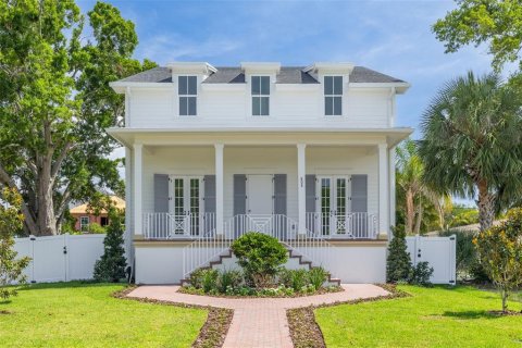 Casa en venta en Saint Petersburg, Florida, 6 dormitorios, 331.94 m2 № 2142064 - foto 2