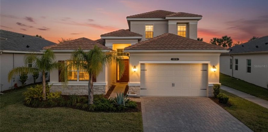 Villa ou maison à Wesley Chapel, Floride 4 chambres, 270.07 m2 № 2097688