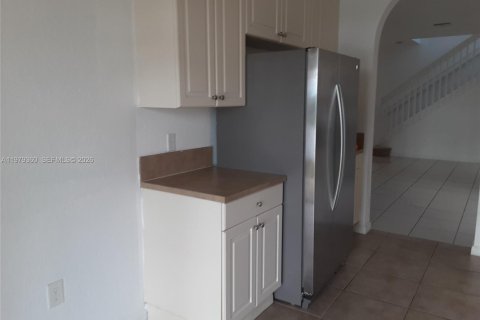 Купить виллу или дом в Хомстед, Флорида 5 спален, 192.31м2, № 2079434 - фото 7