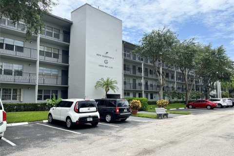 Copropriété à louer à Pembroke Pines, Floride: 1 chambre, 63.64 m2 № 2027804 - photo 17