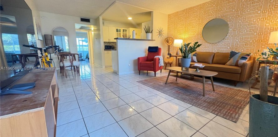 Condo à Pembroke Pines, Floride, 1 chambre  № 2027804