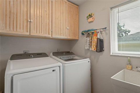 House in Inverness, Florida 2 bedrooms, 118.45 sq.m. № 1838190 - photo 15