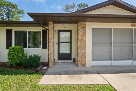House in Inverness, Florida 2 bedrooms, 118.45 sq.m. № 1838190 - photo 3