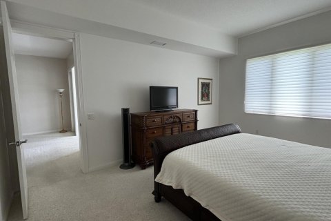 Condo in St. Lucie, Florida, 2 bedrooms № 2077435 - photo 6