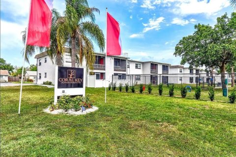 Apartamento en Port Richey, Florida 2 dormitorios, 88.26 m2 № 2108617