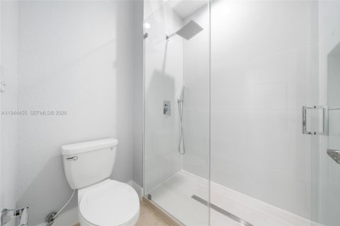 Villa ou maison à louer à Homestead, Floride: 5 chambres, 273.5 m2 № 2001332 - photo 26