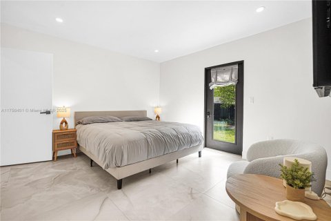 Casa en venta en Miami, Florida, 4 dormitorios, 149.2 m2 № 1860289 - foto 27