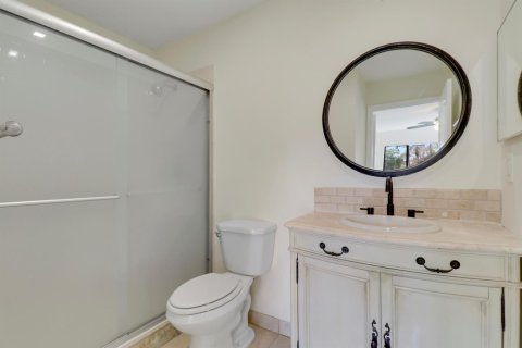 Condo in Palm Beach Gardens, Florida, 2 bedrooms № 2154189 - photo 29