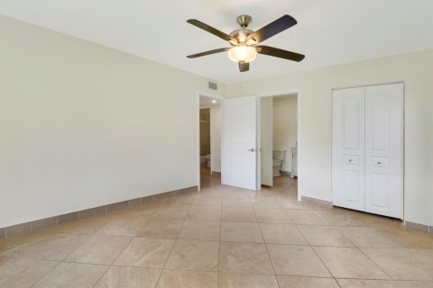 Condo in Palm Beach Gardens, Florida, 2 bedrooms № 2154189 - photo 28